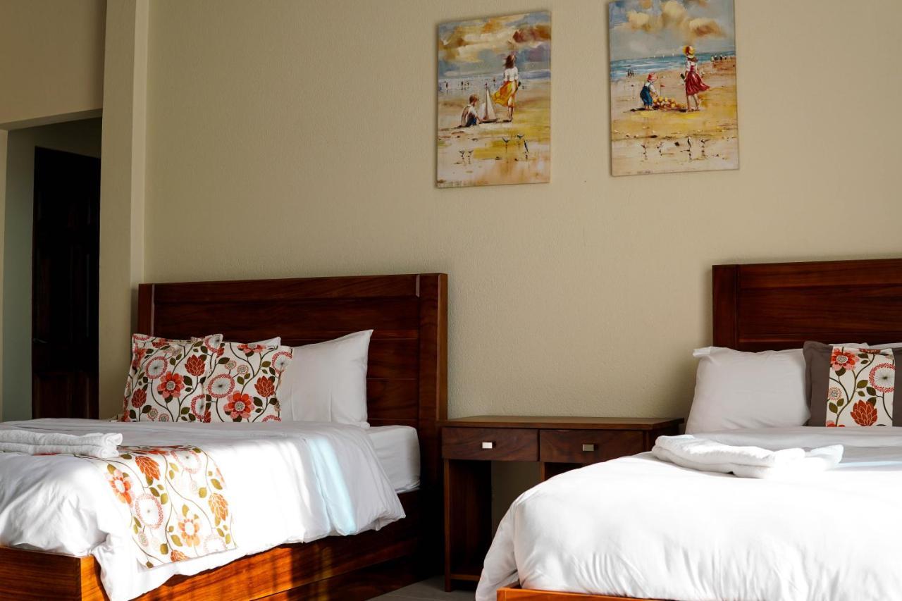 Puerta Del Cielo Quepos Hotel ภายนอก รูปภาพ