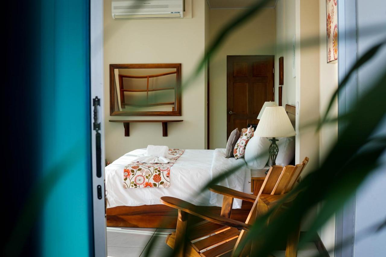 Puerta Del Cielo Quepos Hotel ภายนอก รูปภาพ